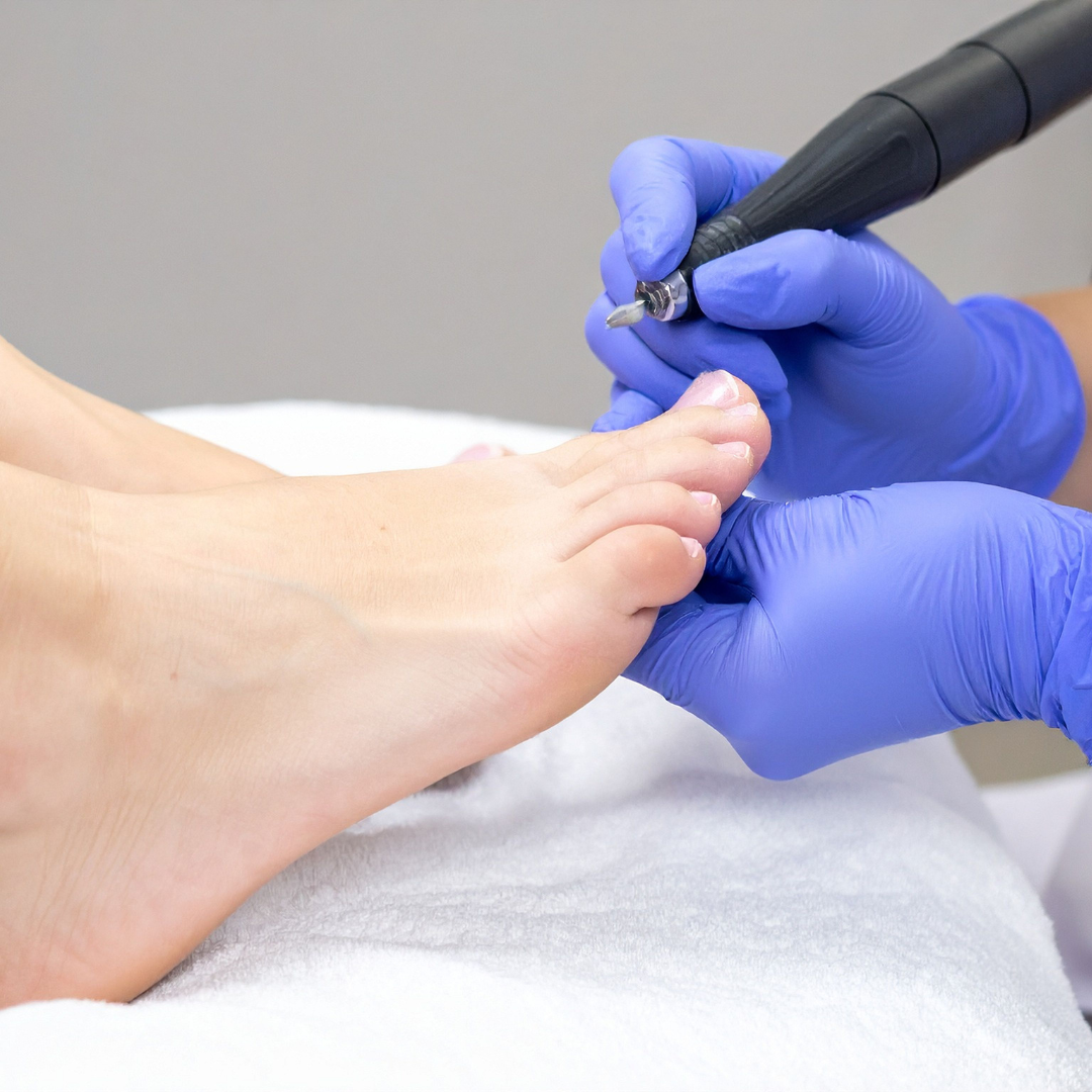 Professionelle Fusspflege mit hohen Hygienestandards Fachgerechte Fusspflege mit professionellem Gerät und hohen Hygienestandards